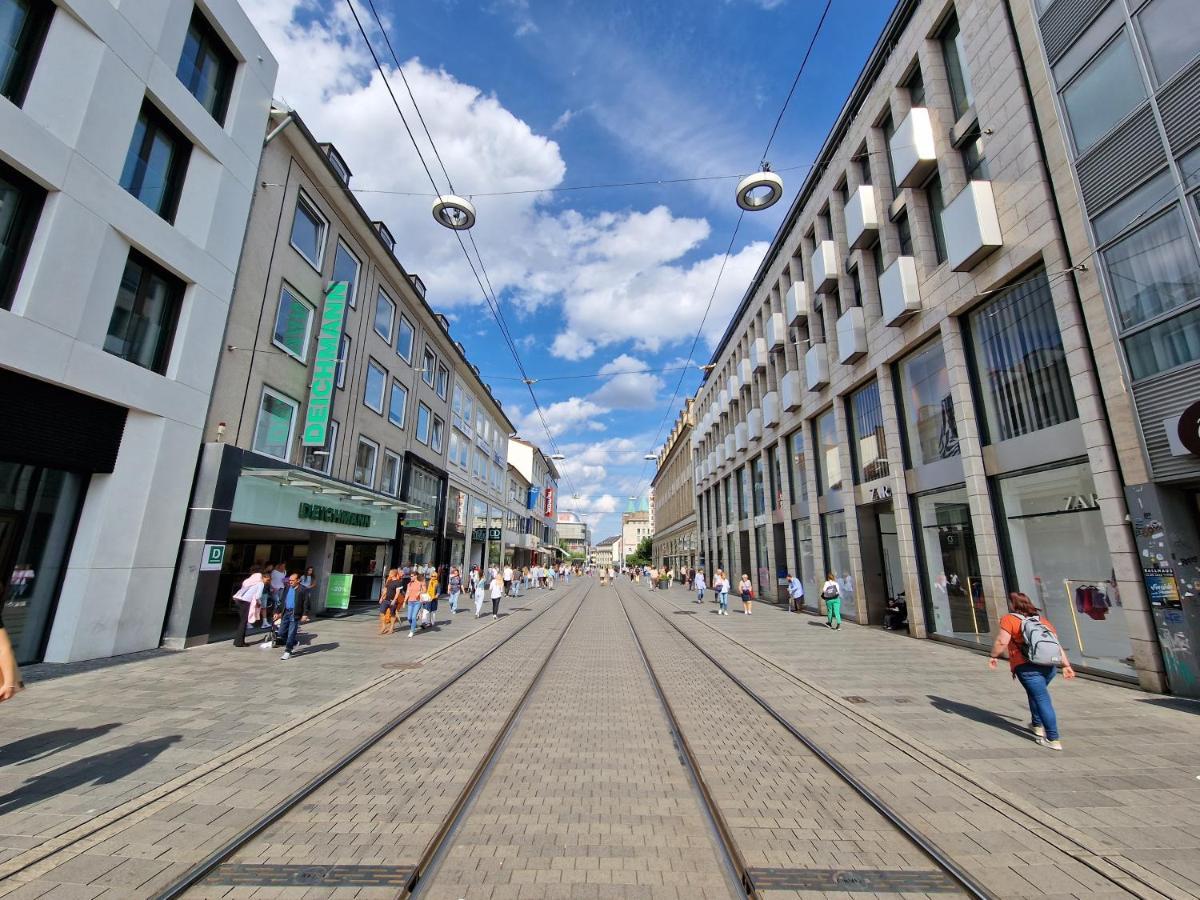 Exklusives Und Helles Dachgeschoss-Apartment No 3 Im Zentrum Von Kassel, Schnelles 1Gbit Internet, Geschirrspueler, Boxspringbetten المظهر الخارجي الصورة