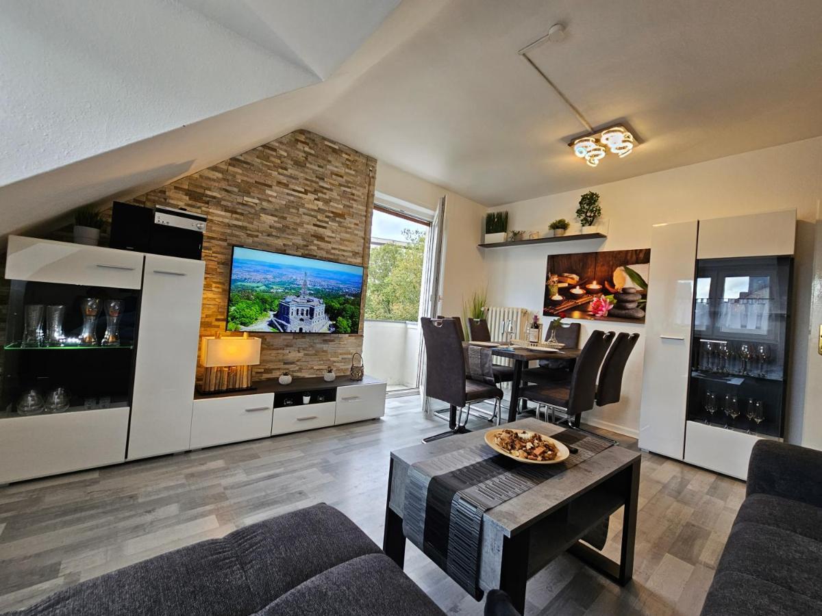 Exklusives Und Helles Dachgeschoss-Apartment No 3 Im Zentrum Von Kassel, Schnelles 1Gbit Internet, Geschirrspueler, Boxspringbetten المظهر الخارجي الصورة