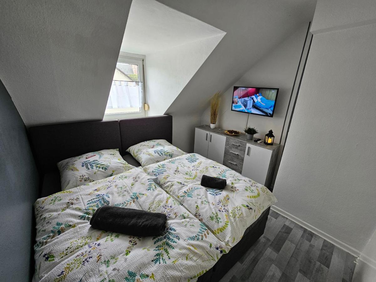 Exklusives Und Helles Dachgeschoss-Apartment No 3 Im Zentrum Von Kassel, Schnelles 1Gbit Internet, Geschirrspueler, Boxspringbetten المظهر الخارجي الصورة